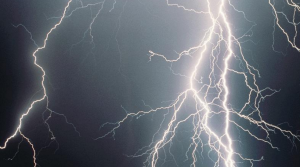 Tragedia maltempo: 28enne ucciso da un fulmine