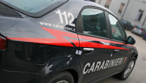 Blitz a Qualiano: arrestato un uomo, confezionava droga nel garage