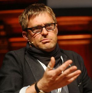 Filippo Facci getta fango su Napoli e i napoletani