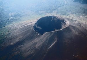 Vesuvio: ambulanza fissa a 1000 metri per la sicurezza dei turisti