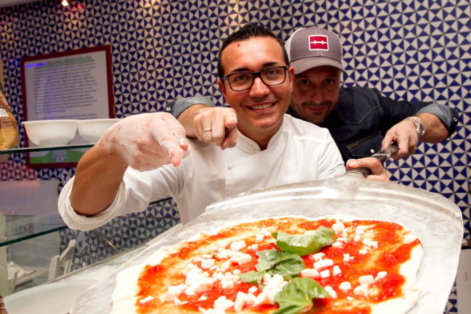 Sorbillo-e-la-pizza-di-Joe-Bastianich-da-infornare-960x640
