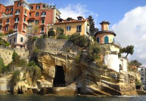 Messa in vendita la Pagoda a Posillipo, gioiello da 5 milioni di euro