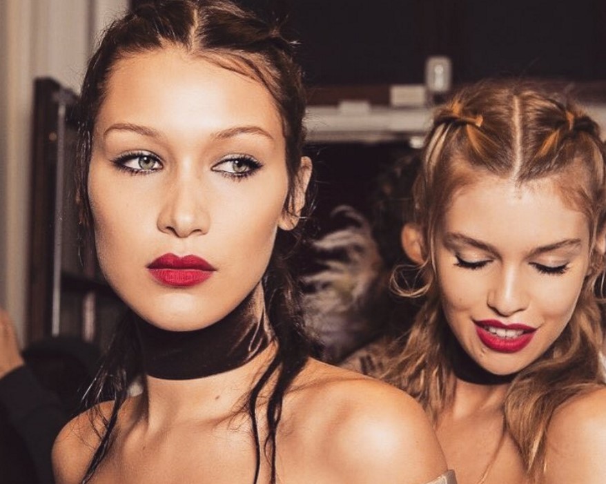 bella hadid a napoli