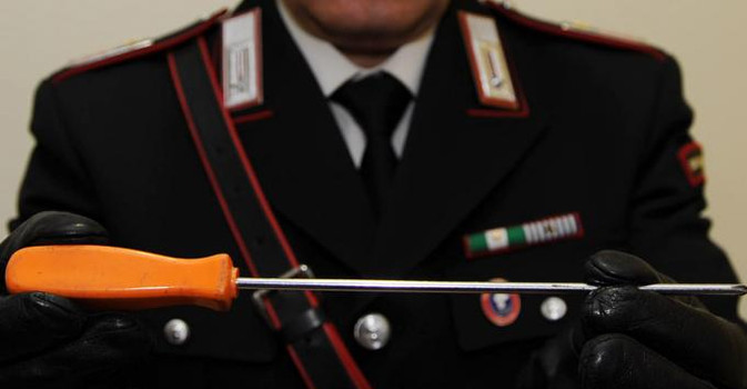 cacciavite lite fratelli somma vesuviana