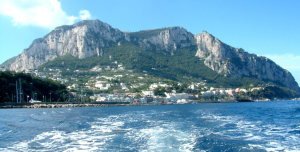 Scontro tra due imbarcazioni a Capri, paura tra i passegeri