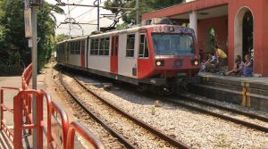 Chiusa la circumvesuviana di Meta di Sorrento: troppe rapine