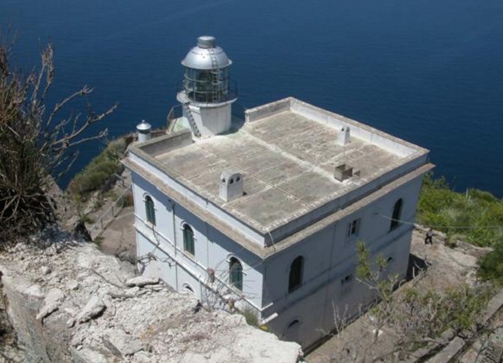 Il faro di Ischia sarà trasformato in un albergo di lusso