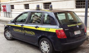 Falsi invalidi a Napoli, fermato anche noto imprenditore dell'abbigliamento