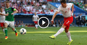 Napoli - Milik, si può fare: l'attaccante tratta con il club di De Laurentiis