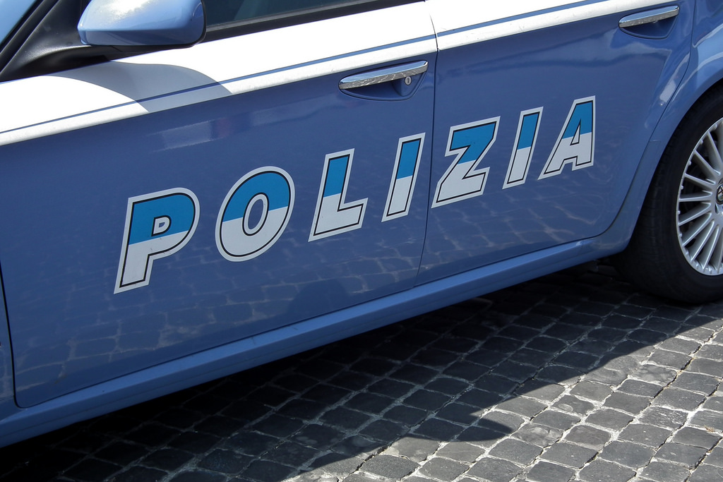 Napoli, fermati due ladri di motorini in pieno centro