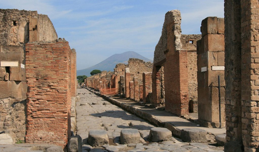 Pompei, profughi a lavorare: la proposta del sovrintendente