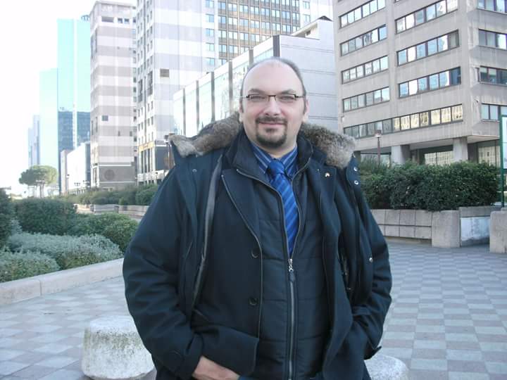 Scippo a Napoli, uomo manda in ospedale i ladri