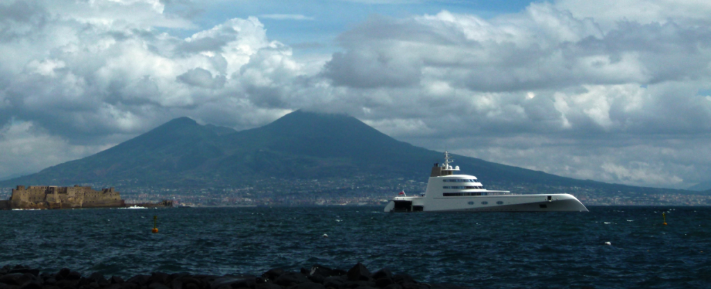 yacht golfo napoli