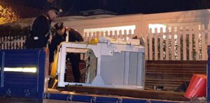 Giugliano, ladri approfittano del capodanno e sradicano bancomat