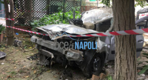 Grave incidente a Posillipo, strada temporaneamente chiusa: la dinamica e le condizioni delle vittime