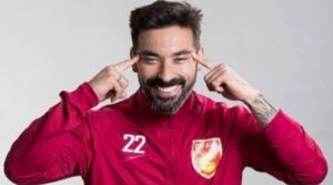 Lavezzi, una foto "inguaia" l'argentino: accusa di razzismo in Cina