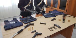 Blitz dei carabinieri, sgominata la banda di rapinatori: erano il terrore dell'area Nord