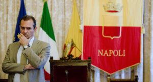 Napoli e la differenziata, il rischio del Comune: multe dall'Ue e arrivo commissari