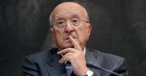 Paura nella notte per De Mita, ladri entrano in casa