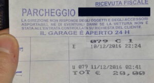 Napoli, centro città: lo scandalo tariffe dei parcheggi