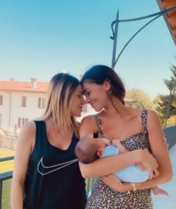 Belen e la voglia di tornare mamma. Ma non con Stefano, ha già tolto la fede