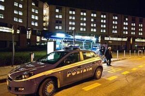 Giugliano, infermiera aggredita: presa a pugni da un paziente