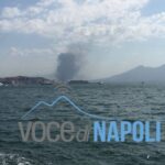 Rogo nel Napoletano, colonna di fumo spaventa i residenti