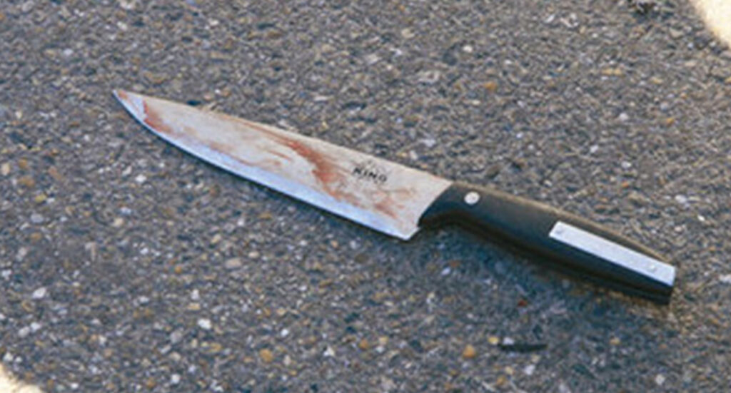 Caserta: uccide con 12 coltellate la compagna e poi si costituisce