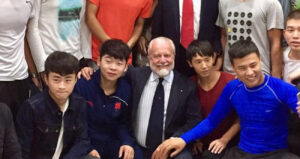 Napoli, De Laurentiis pronto a far entrare investitori cinesi in società