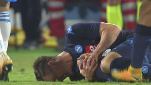 Infortunio Milik, il tweet del Napoli: "Potrebbe operarsi"