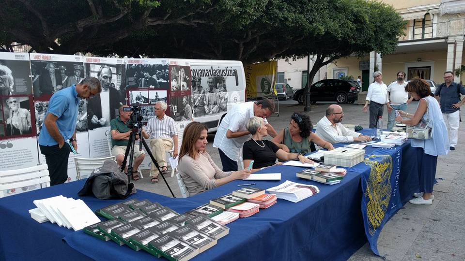 Da Napoli è partita la Carovana della Giustizia, terminato il viaggio in Sicilia dopo quello fatto in Calabria