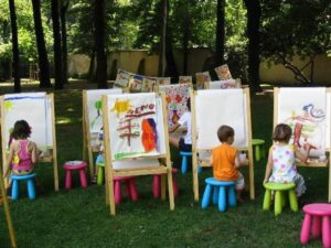 Bonus baby sitter: fino a 1200 euro anche per i centri estivi. Come fare per averlo