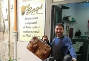 Quartieri Spagnoli, nei vicoli ritrovati c'è l'artigianato che resiste