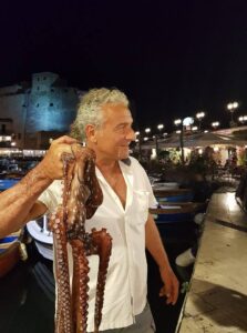 Polipo enorme dall'acqua