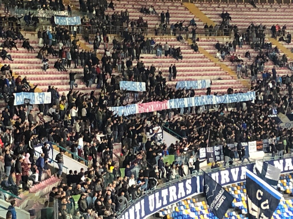 San Paolo, dalla Curva duro attacco a De Laurentiis: lo striscione degli ultrà