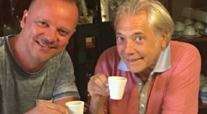 Gigi D'Alessio parla del suo anno lavorativo e del rapporto con Nino D'Angelo