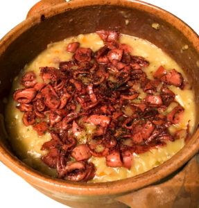 “Leccatevi i baffi”, suggerimenti per una cena tra amici: il libro di Felice De Simone