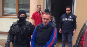 Camorra, si pente Antonio Lo Russo, potente boss dei "Capitoni"