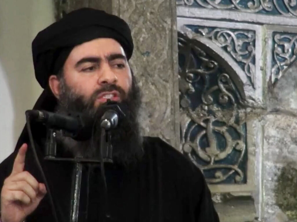 Isis, il Ministero della Difesa russo: "Abu Bakr al-Baghdadi potrebbe essere morto"