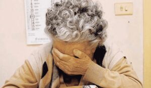 Discussione in famiglia a Portici, 26enne prende un coltelle e minaccia madre e parenti