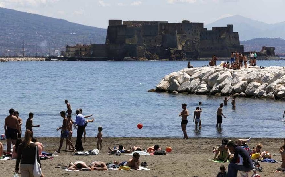 Meteo a Napoli, torna il caldo: "Ecco il ruggito africano"