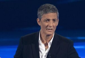 Incendio in casa di Fiorello alla Camilluccia, camera da letto in fiamme