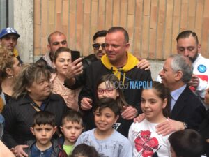 Gigi D'Alessio dona il sangue al Cardarelli, domenica di solidarietà per il musicista napoletano