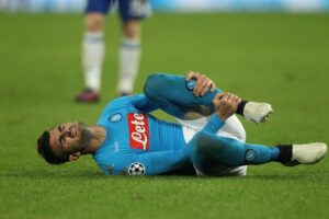 Per Hysaj si teme una distorsione al ginocchio. Possibile un lungo stop