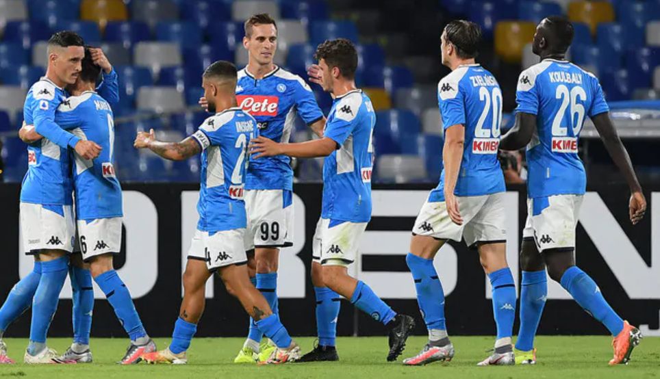 Il Napoli batte il Genova al Marassi e conquista il quinto posto