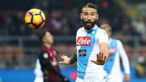 Napoli, è tempo anche di cessione: il primo della lista è Tonelli