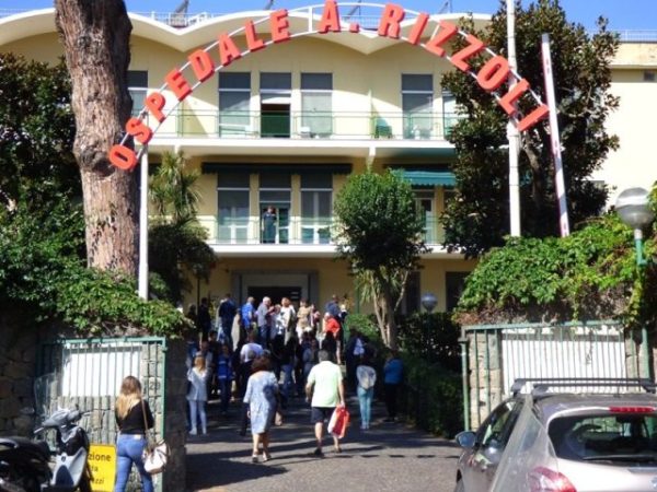 Ischia, emergenza covid: l’ASL riserva un albergo al personale dell'Ospedale Rizzoli