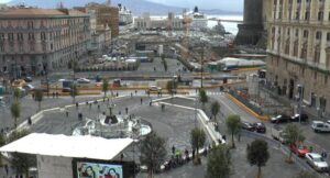 Riconfigurazione stradale in piazza Municipio in corrispondenza degli incroci con via Depretis e via Acton