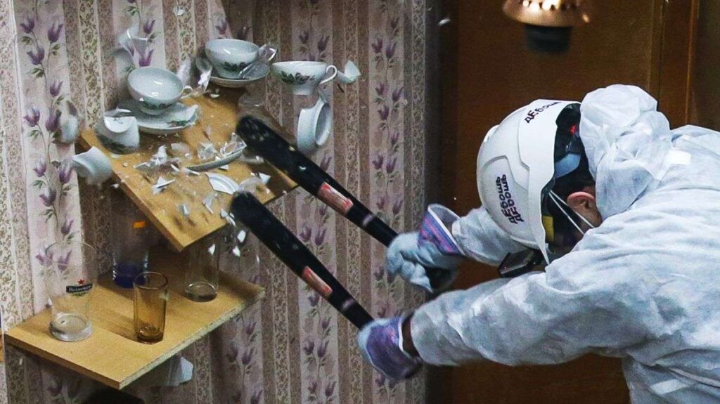 Napoli, arriva la prima "Rage Room" del Sud dove puoi spaccare tutto
