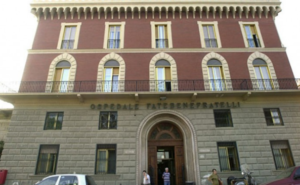 Napoli, ospedale Fatebenefratelli: gli rubano la fede, l'appello della figlia